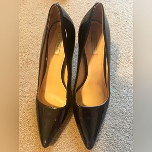 Black patent leather shoes size 9B
